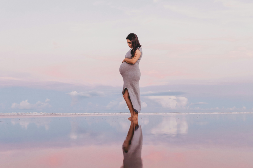 Czy mogę stosować krem z filtrem w ciąży? Fakty i mity o pielęgnacji w ciąży