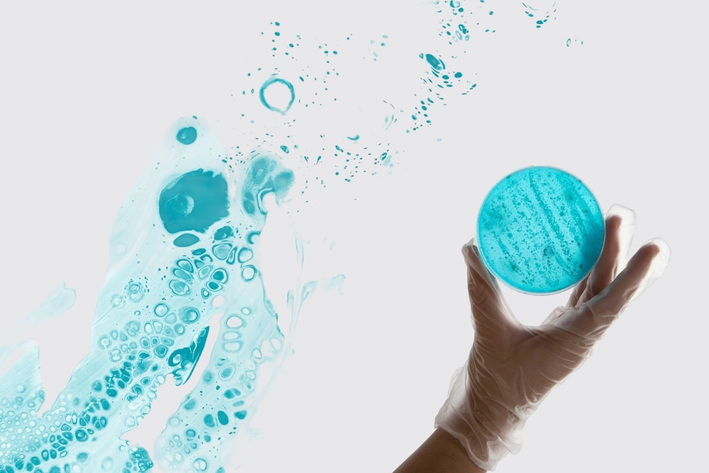 Mikrobiom skóry – kluczowy element homeostazy i bariery ochronnej w nowoczesnej pielęgnacji