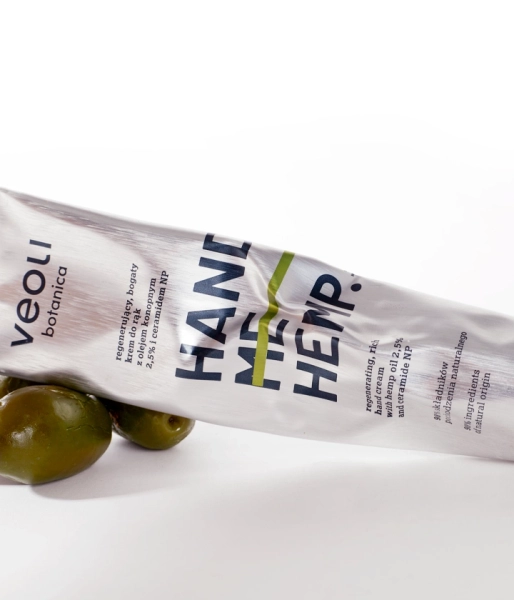 Regenerating, rich hand cream with hemp oil 2,5% and ceramide NP HAND ME HEMP