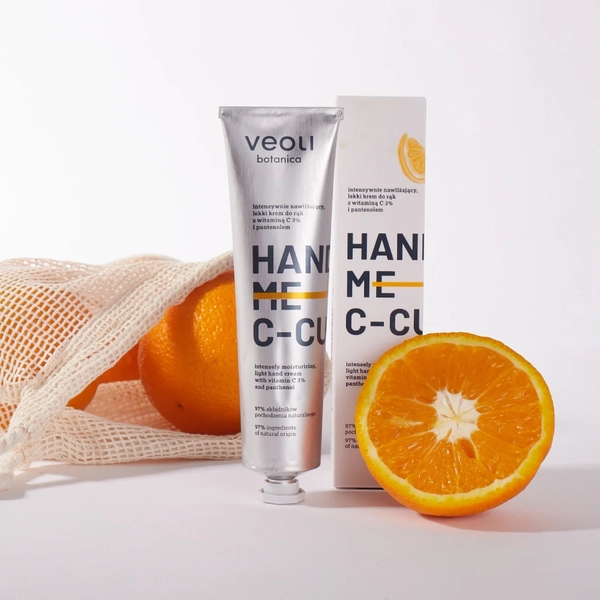 Intensely moisturizing, light hand cream with vitamin C 3% and panthenol HAND ME C – CURE