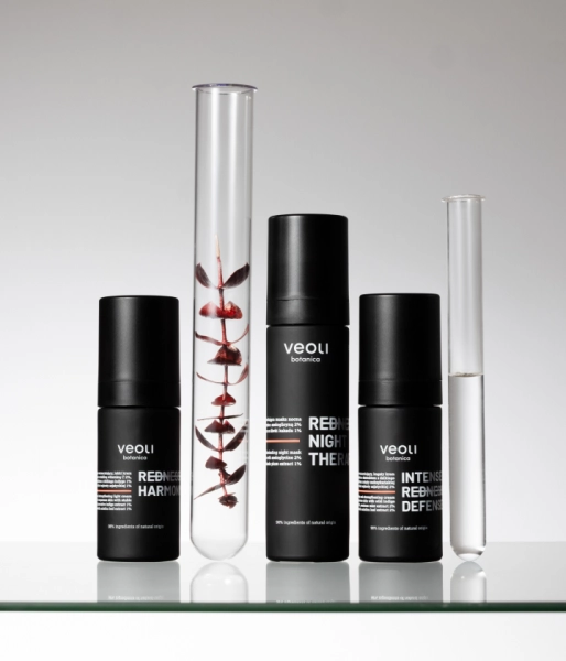 Kojąco-rozświetlająca maska nocna na naczynka z azeloglicyną 2% i ekstraktem ze śliwki kakadu 1% REDNESS NIGHT THERAPY